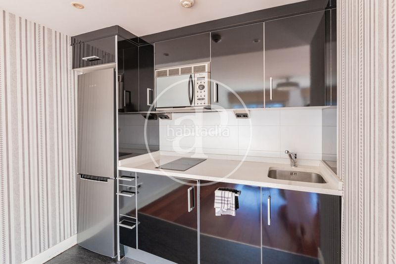 Foto dc38a324-7f01-4e9e-8de2-354b2bb531e6. Pis amb calefacció aparcament piscina a Ríos Rosas-Nuevos Ministerios Madrid