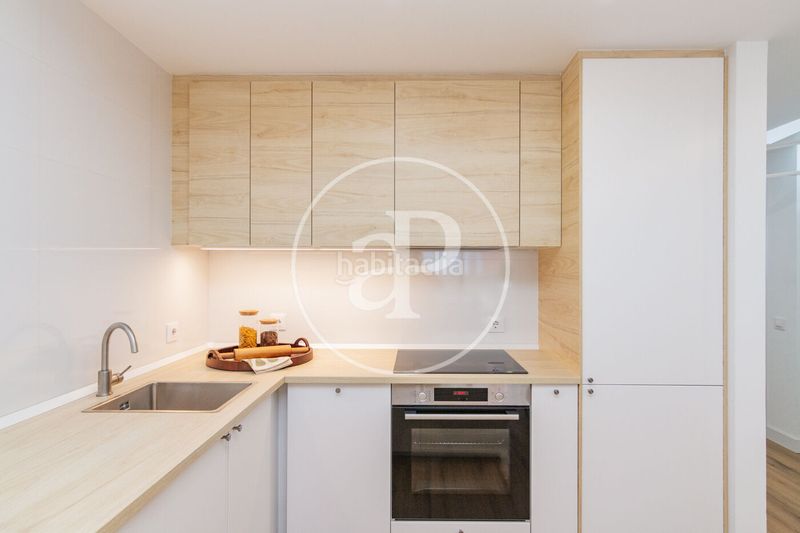 Foto 3f393b19-8efa-4ef0-94a1-74bc771260e2. Pis amb calefacció aparcament a Universidad-Malasaña Madrid