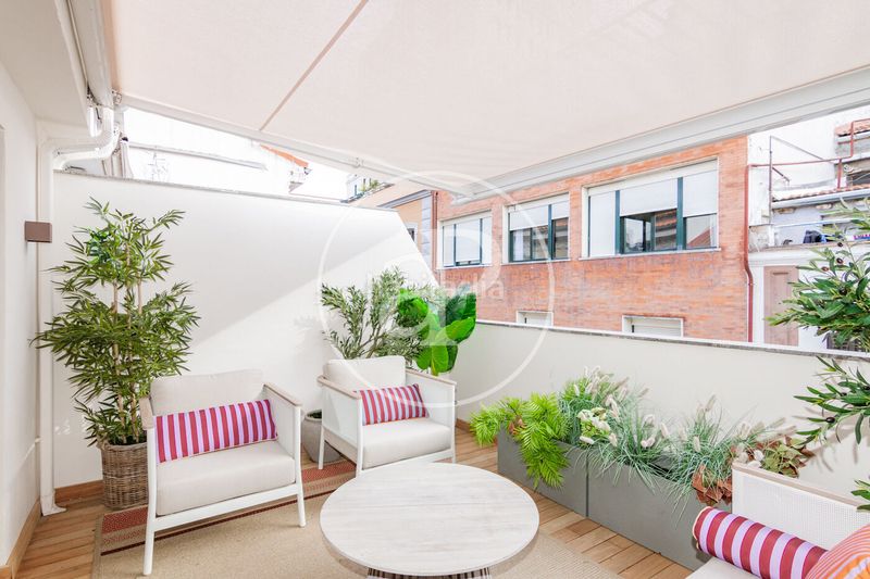 Foto 6813bc00-5aea-4ba2-9491-be2b018f810a. Pis amb calefacció aparcament a Universidad-Malasaña Madrid