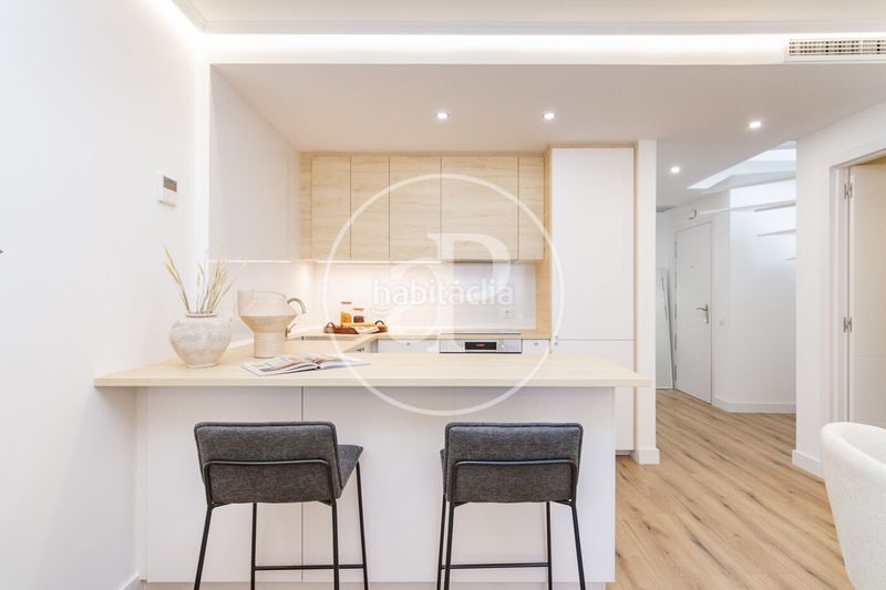 Foto d0ede03d-1238-42f1-b3d6-18b5c21e1e67. Pis amb calefacció aparcament a Universidad-Malasaña Madrid
