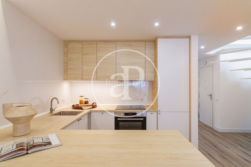 Foto ec7e10be-7c46-45a3-9bfd-73e775186988. Pis amb calefacció aparcament a Universidad-Malasaña Madrid