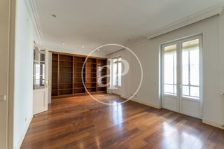 Flat in C. del Monte Esquinza