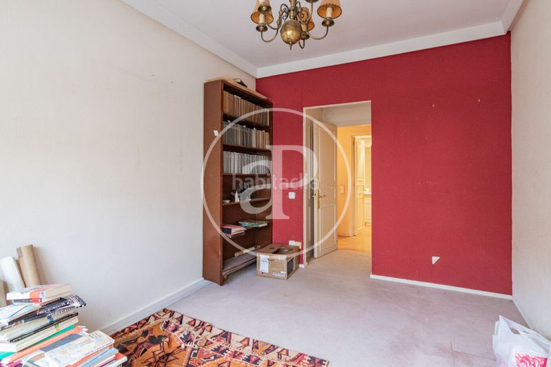 Foto ccddedd2-275f-42a9-8260-55111bce6e54. Pis amb calefacció aparcament a El Viso Madrid