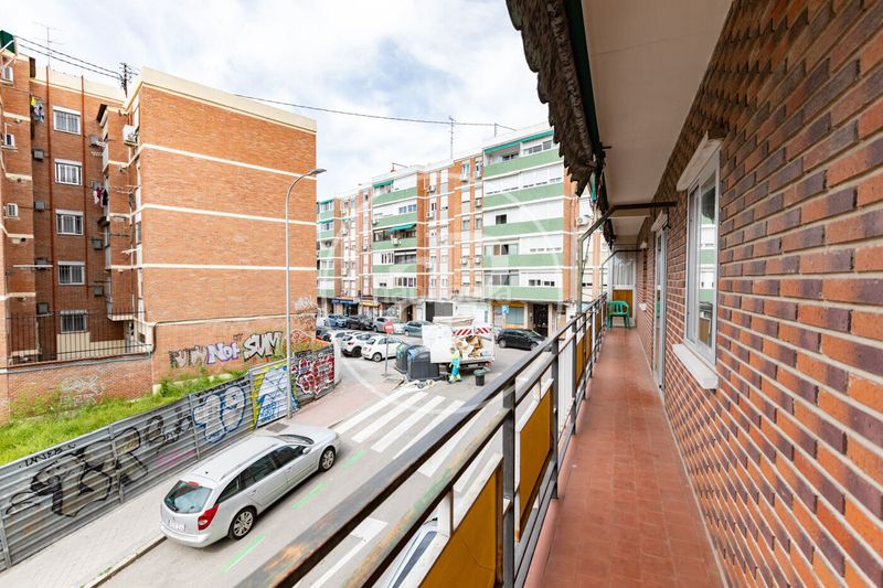 Foto 34b22e4f-d7d3-4392-b181-f1143deb00c1. Pis amb calefacció a Ventas Madrid