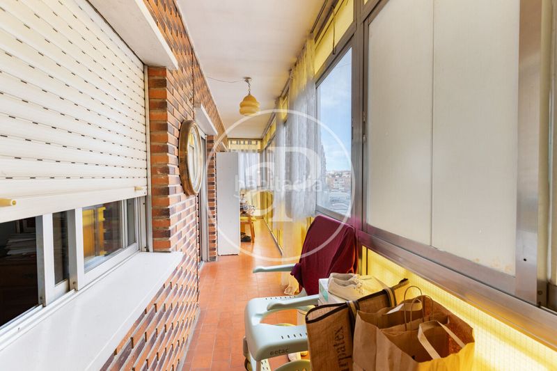 Foto d3a4d5fb-c1bd-4313-af28-27d003ca456a. Pis amb calefacció a Ventas Madrid