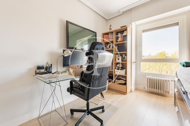 Foto 007f0562-194e-469a-a06c-ee498ac7f1f2. Pis amb calefacció aparcament a Nueva España Madrid