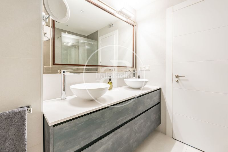 Foto 46f44811-c580-4985-bcbc-3c33320b7847. Pis amb calefacció aparcament a Nueva España Madrid