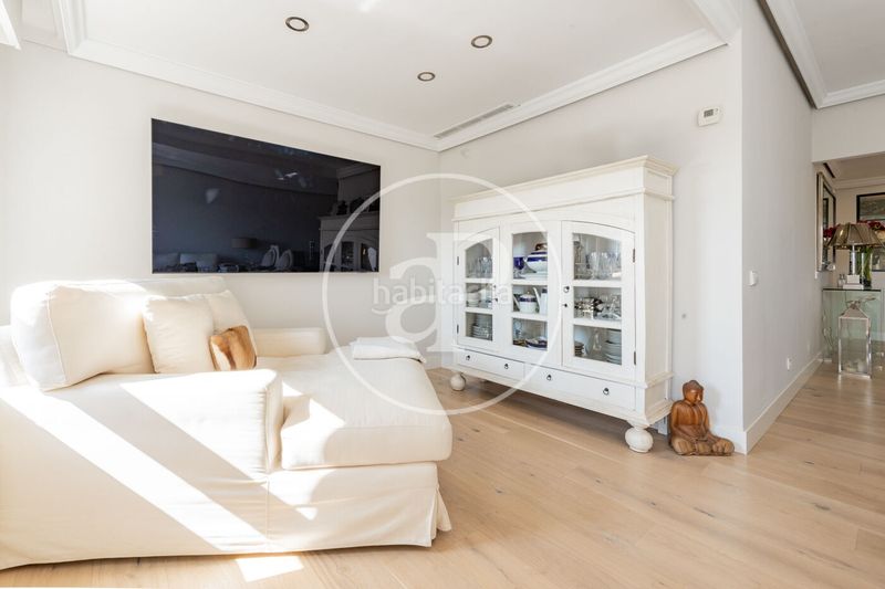 Foto 599d588d-31ea-46c7-b49f-4d07493d5cf3. Pis amb calefacció aparcament a Nueva España Madrid