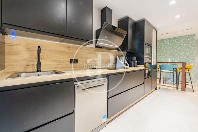 Foto 5b76a2e9-8c95-4b54-859d-2dce386f570d. Pis amb calefacció aparcament a Nueva España Madrid