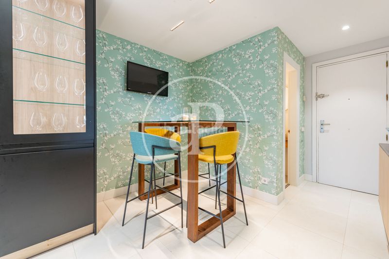 Foto c9c0531d-0c94-413b-a6c7-cd1bb26565f5. Pis amb calefacció aparcament a Nueva España Madrid