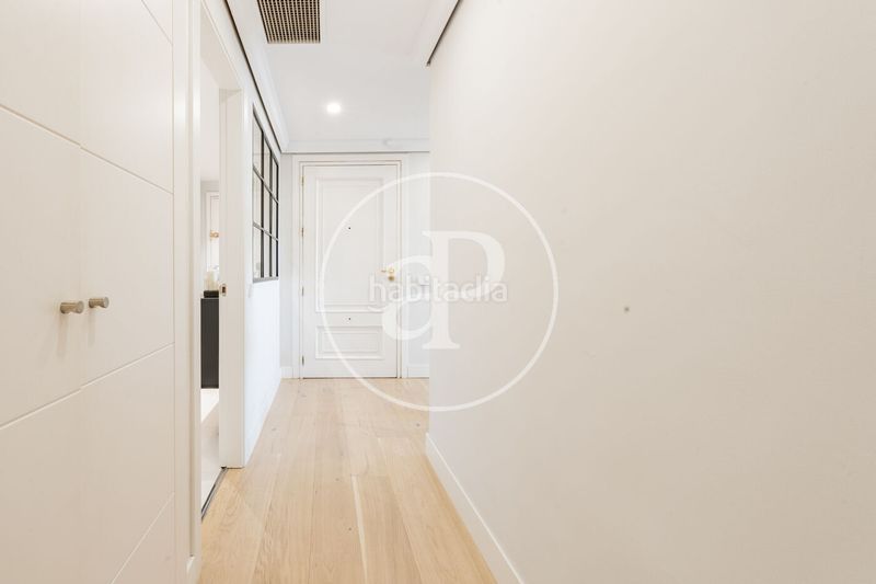 Foto caae7768-ebc4-46eb-b478-ef776327fcb9. Pis amb calefacció aparcament a Nueva España Madrid