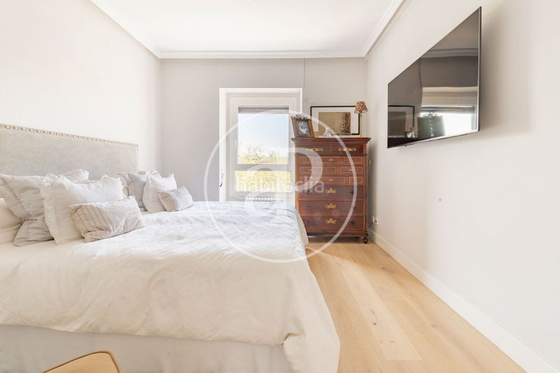 Foto d067e991-bfbb-4163-944b-e8bf9bfd37af. Pis amb calefacció aparcament a Nueva España Madrid