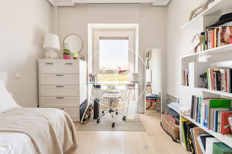 Foto d3116cef-c68a-4917-a2a7-ef403985c80e. Pis amb calefacció aparcament a Nueva España Madrid