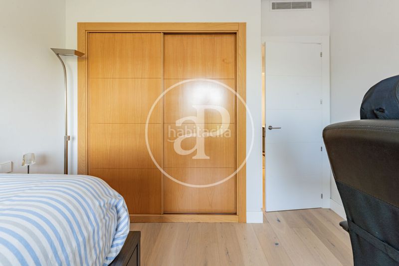 Foto e06aab68-085f-4855-9d13-7f906657894a. Pis amb calefacció aparcament a Nueva España Madrid