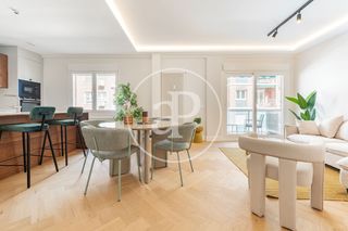 Pis a Guindalera. Piso en venta en guindalera