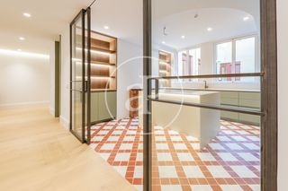 Etagenwohnung in Universidad-Malasaña. Piso en venta en malasaña