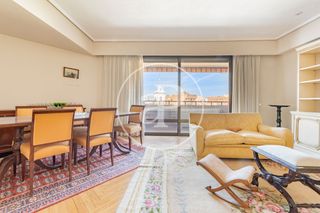 Pis a P.º del Gral. Martínez Campos