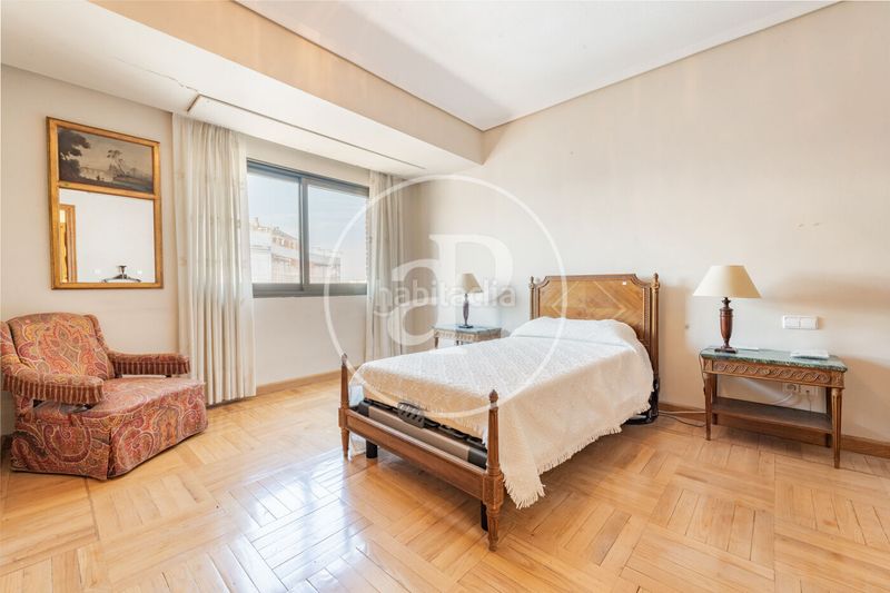 Foto 2852d81b-f358-491c-860a-c2ddc1af40b6. Pis amb calefacció aparcament a Almagro Madrid