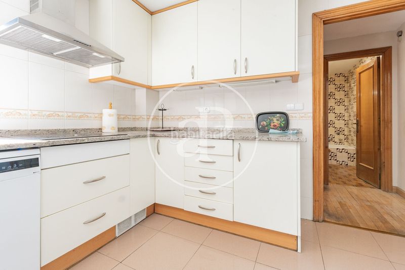 Foto 32561e13-b978-4395-91ec-4845908767e0. Pis amb calefacció aparcament a Almagro Madrid