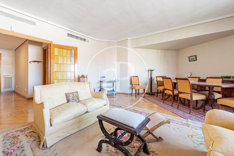 Foto 6be13f06-e944-4fe9-9771-ff9b022f0e48. Pis amb calefacció aparcament a Almagro Madrid