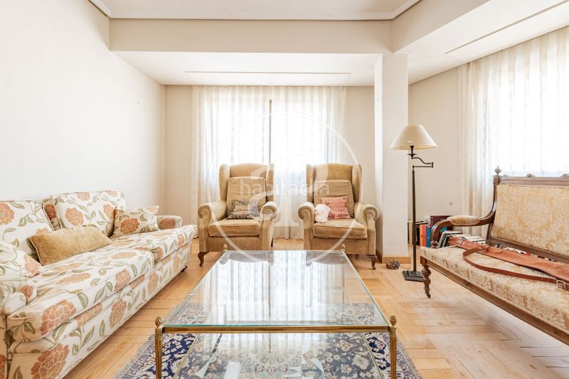 Foto 937cbe55-0043-4267-b8a2-6a6857a949f7. Pis amb calefacció aparcament a Almagro Madrid