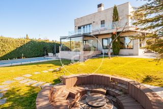 Casa  C. elide. Chalet en venta en las rozas