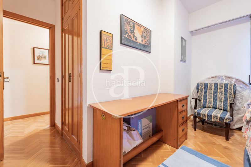 Foto 3bd8a4b0-777b-4d16-92b4-9c43aa9c4947. Pis amb calefacció aparcament piscina a Mirasierra Madrid