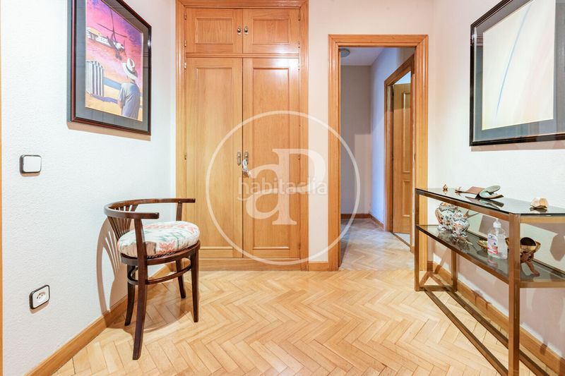 Foto 75cb5231-7046-492b-bba0-5e7992a7b227. Pis amb calefacció aparcament piscina a Mirasierra Madrid