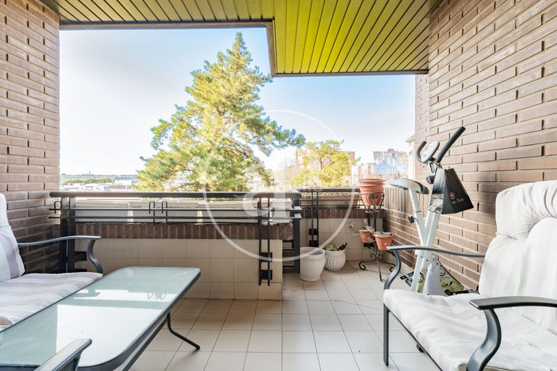 Foto fef5c695-8042-4176-87c4-85c24aae491f. Pis amb calefacció aparcament piscina a Mirasierra Madrid