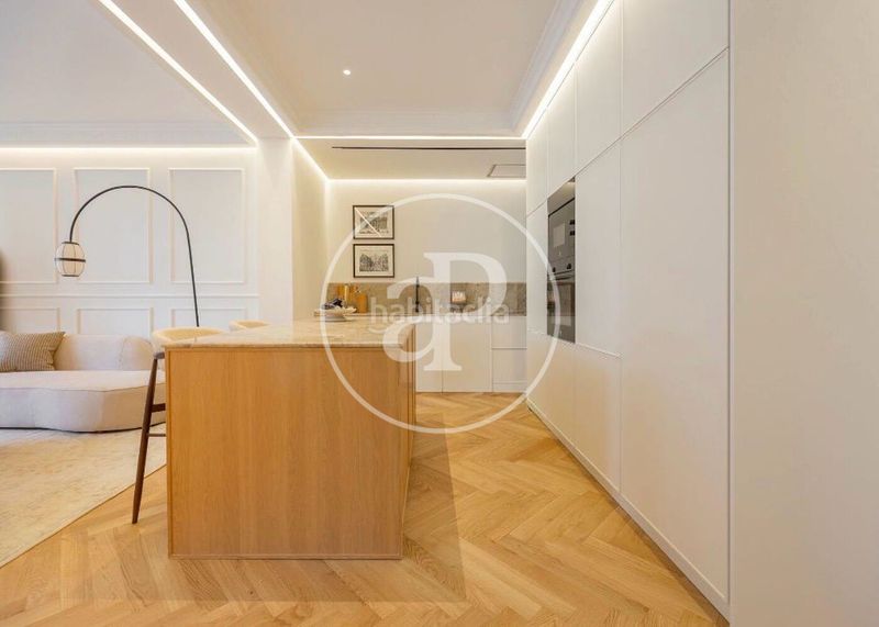 Foto 8a376edf-df41-419d-829e-c26e00d75a9e. Pis amb calefacció aparcament a Goya Madrid