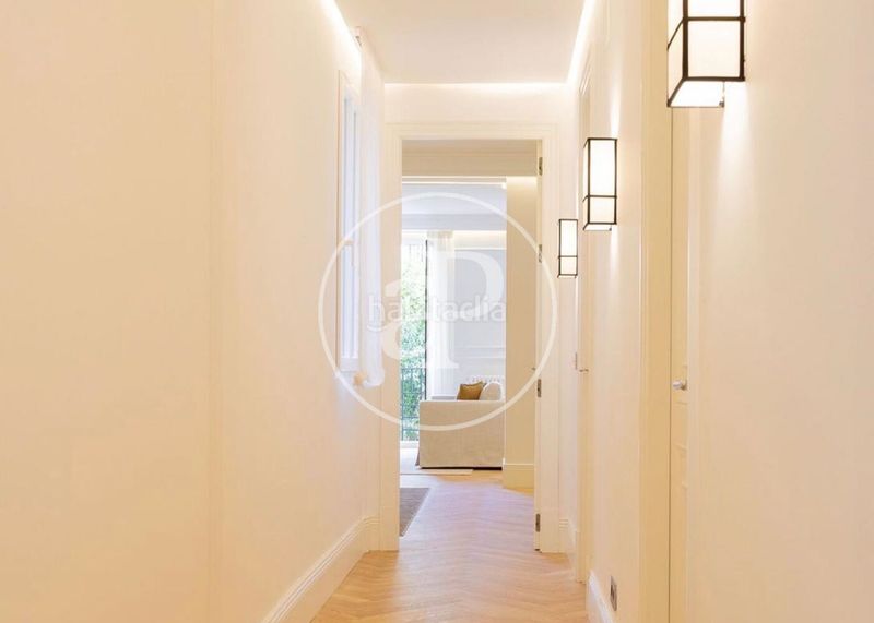 Foto c99b7368-4a18-4780-80ee-4333d6b7c1a3. Pis amb calefacció aparcament a Goya Madrid