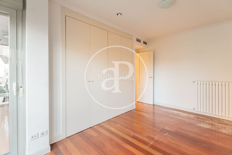 Foto 1fc060c6-dcad-49d3-893d-13a0fa5a16c0. Pis amb calefacció aparcament piscina a Hispanoamérica-Bernabéu Madrid