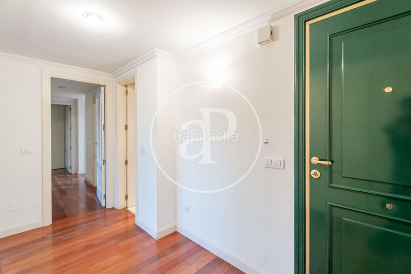 Foto 2bb651b5-f38f-4631-b5a3-a5dd42801c94. Pis amb calefacció aparcament piscina a Hispanoamérica-Bernabéu Madrid