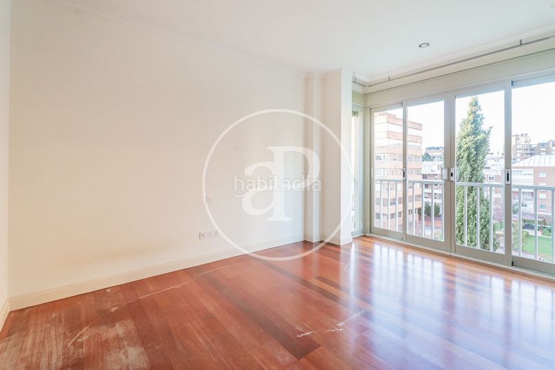 Foto 58afde46-8525-40ce-9457-e91e3884af06. Pis amb calefacció aparcament piscina a Hispanoamérica-Bernabéu Madrid