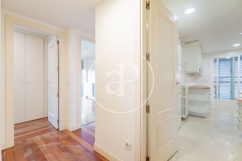 Foto 94216151-30fa-4de3-bbbf-5bb9bb6ee8fb. Pis amb calefacció aparcament piscina a Hispanoamérica-Bernabéu Madrid