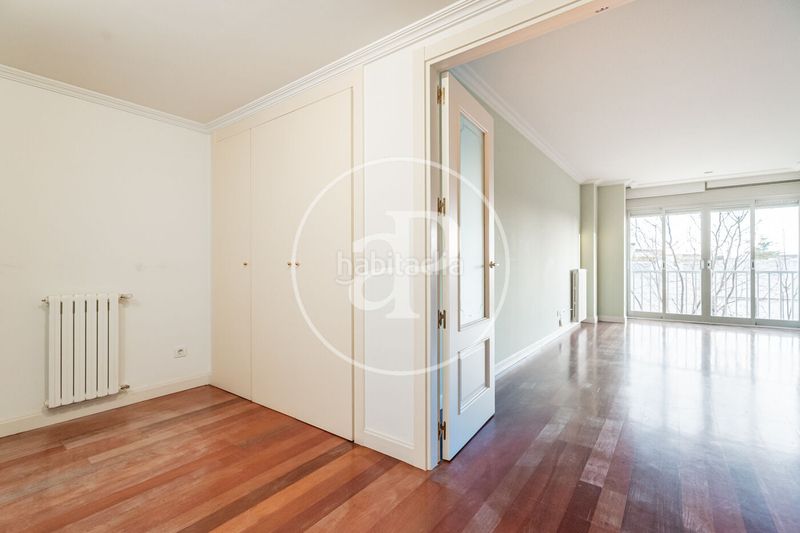 Foto eeafec79-37a2-4bcc-964c-919f2bdb91e8. Pis amb calefacció aparcament piscina a Hispanoamérica-Bernabéu Madrid