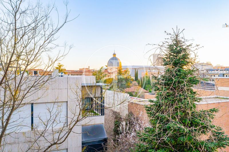 Foto fdb1b58b-ff9b-4e9c-a2e4-3d30b11a94f6. Pis amb calefacció aparcament piscina a Hispanoamérica-Bernabéu Madrid