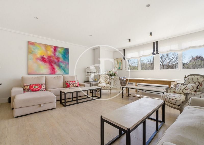 Foto 3bdae19e-7f8c-4fb5-bc20-647be7866862. Pis amb calefacció aparcament piscina a Nueva España Madrid