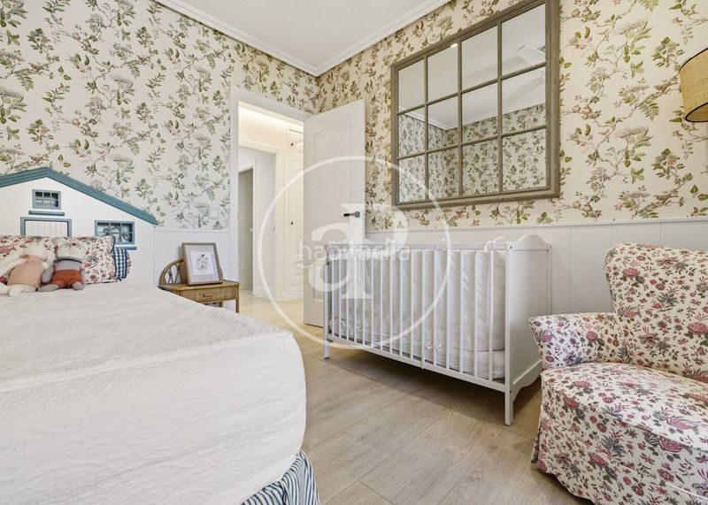 Foto a25ec274-e4c9-40dd-9e74-7b0d77d0a3f3. Pis amb calefacció aparcament piscina a Nueva España Madrid