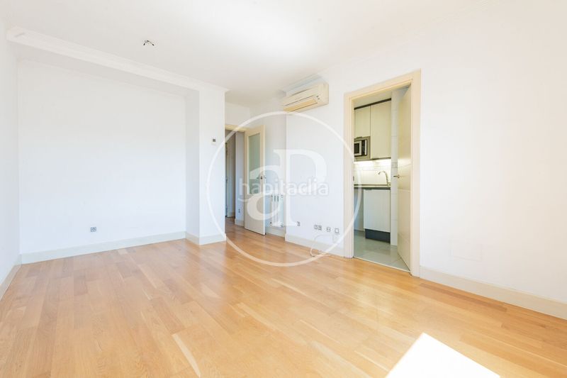 Foto 87a8b842-e594-475c-8d0b-610e653f9db9. Pis amb calefacció aparcament piscina a Legazpi Madrid