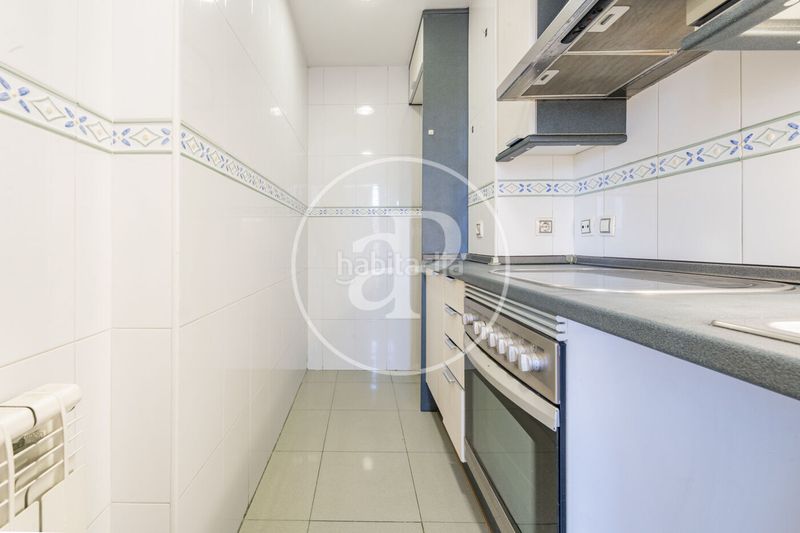 Foto 9f78fc5b-8573-4653-9cbf-f1e60050e502. Pis amb calefacció aparcament piscina a Legazpi Madrid