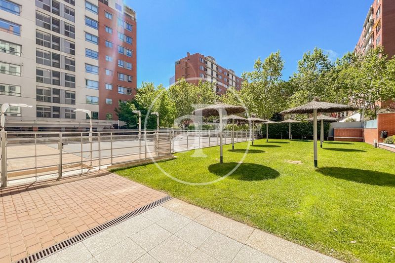 Foto ad9ccdad-26b6-4f55-b255-012881407238. Pis amb calefacció aparcament piscina a Legazpi Madrid