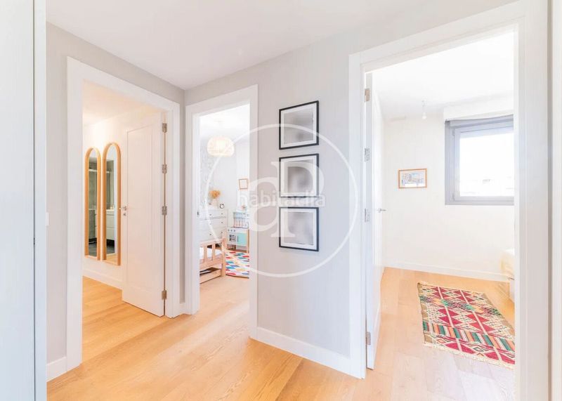 Foto b5a7d21d-254a-4fd4-a181-926fe77c855e. Àtic amb calefacció aparcament piscina a Valenoso Boadilla del Monte