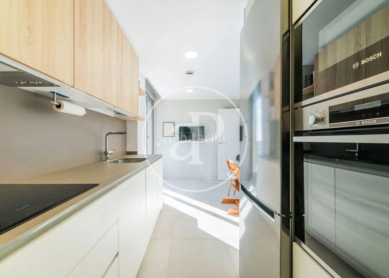 Foto c235226a-bd8c-4e74-9623-86391711ace6. Àtic amb calefacció aparcament piscina a Valenoso Boadilla del Monte