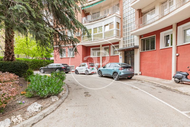 Foto fc878dac-d731-476d-97d3-4e0db52183e6. Pis amb calefacció aparcament a Prosperidad Madrid