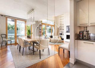 Doppelhaus  P.º club deportivo. Adosado en venta en la finca