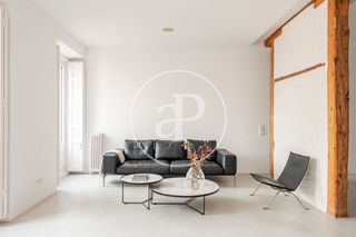 Rent Flat  C. de san bernardino. Piso en alquiler en conde duque