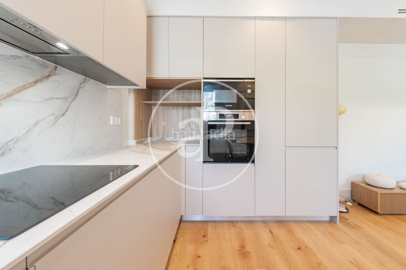 Foto 15b9d0d3-e626-4685-ab4f-e13acafc7185. Pis amb calefacció a Ibiza Madrid