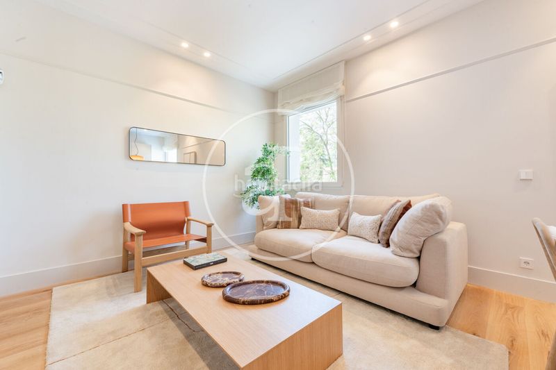 Foto b944fefe-01f2-46ab-a272-5db8f22a3d8d. Pis amb calefacció a Ibiza Madrid