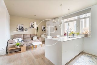 Pis  Calle de juan bravo. Piso en venta en lista